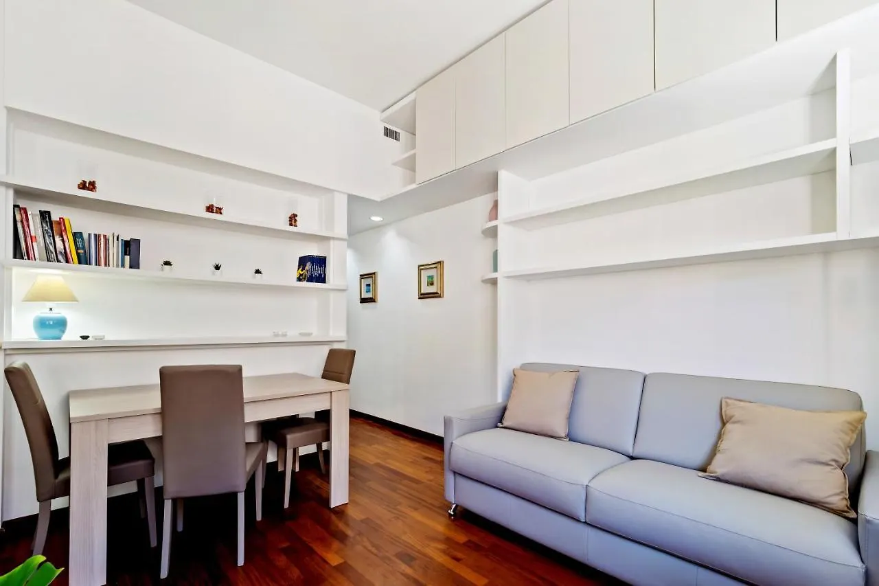 شقة Rentopolis Piazza San Marco 1 ميلان إيطاليا